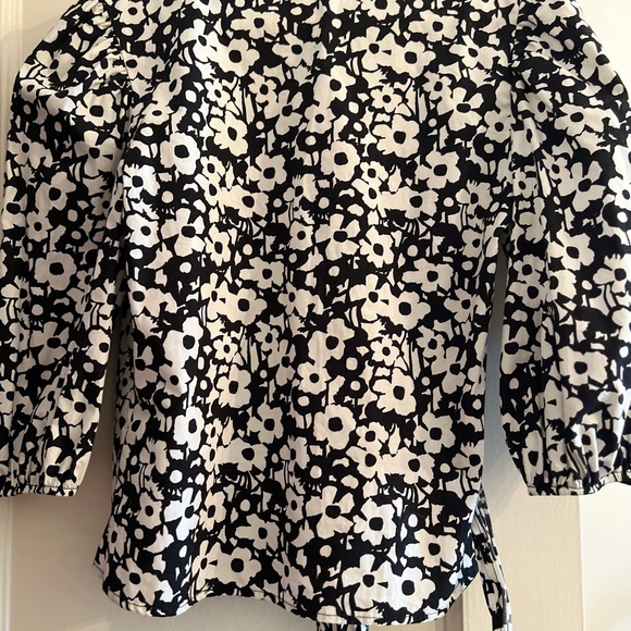 Topshop Monochrome Floral Poplin Wrap - Picture 2 of 2